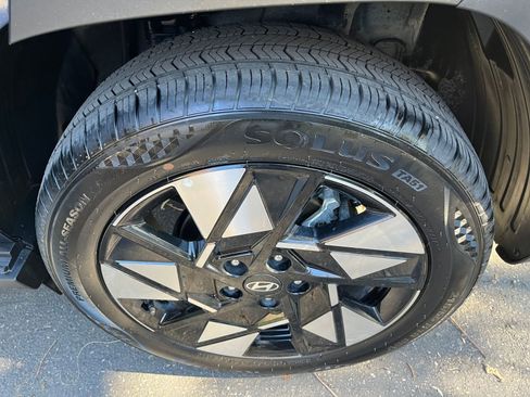 Used 2025 Hyundai Kona SEL image 30