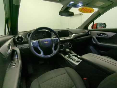 Used 2021 Chevrolet Blazer LT AWD/4WD image 23
