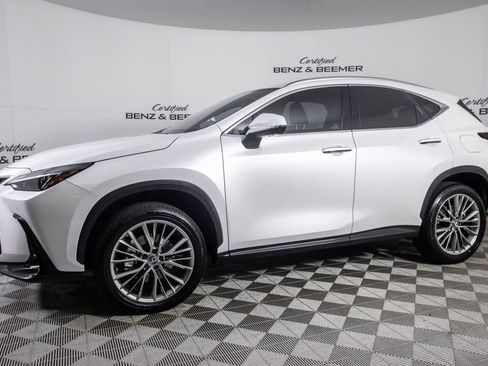 Used 2025 Lexus NX 350 AWD w/ Premium Package image 8