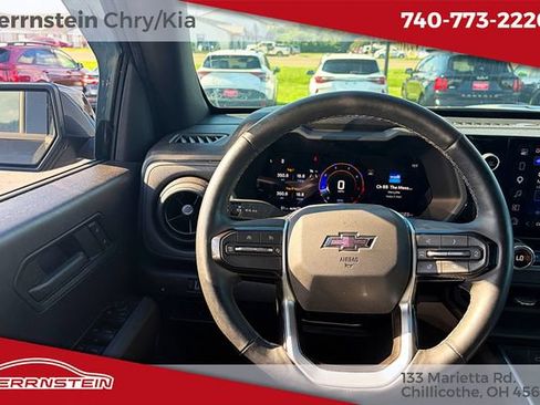 Used 2026 Chevrolet Colorado Trail Boss AWD/4WD image 7