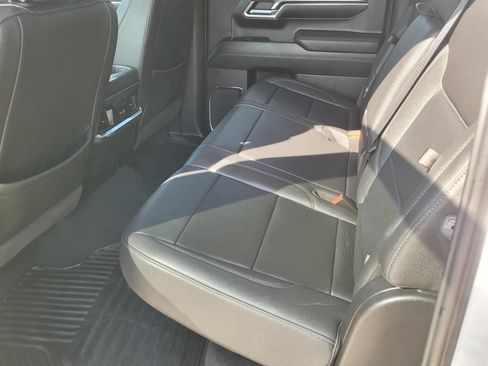 Used 2024 Chevrolet Silverado 1500 LTZ w/ Z71 Off-Road Package AWD/4WD image 14
