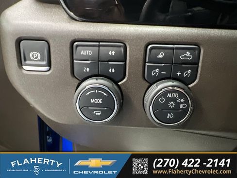 Used 2025 Chevrolet Silverado 1500 LT Trail Boss w/ LT Trail Boss Premium Package AWD/4WD image 25