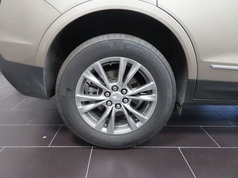 Used 2023 Cadillac XT5 Premium Luxury image 17