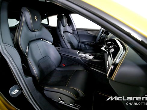 Used 2024 Ferrari Purosangue image 28