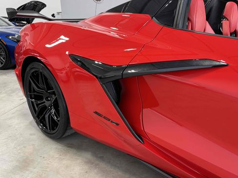 Used 2025 Chevrolet Corvette Z06 w/ Z07 Performance Package image 24