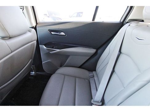 Used 2023 Cadillac XT4 Luxury image 12