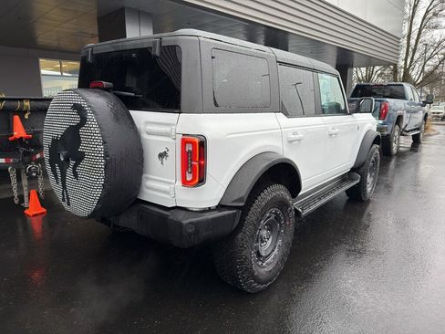 New 2025 Ford Bronco Outer Banks w/ Sasquatch Package image 4