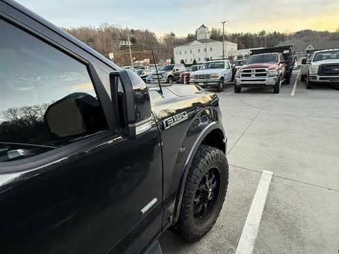 Used 2015 Ford F150 Lariat w/ Equipment Group 502A Luxury image 8