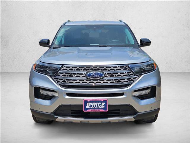 Used 2023 Ford Explorer Limited AWD/4WD image 2