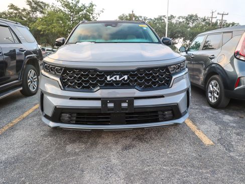 Used 2022 Kia Sorento SX AWD/4WD image 4