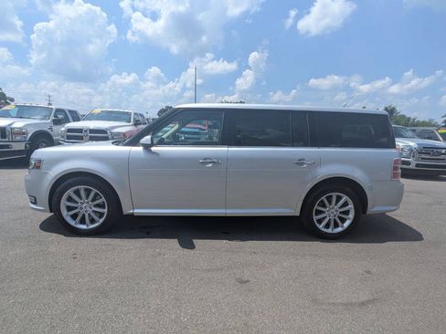 Used 2019 Ford Flex Limited AWD/4WD image 2