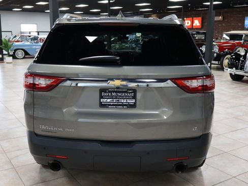 Used 2018 Chevrolet Traverse LT image 4