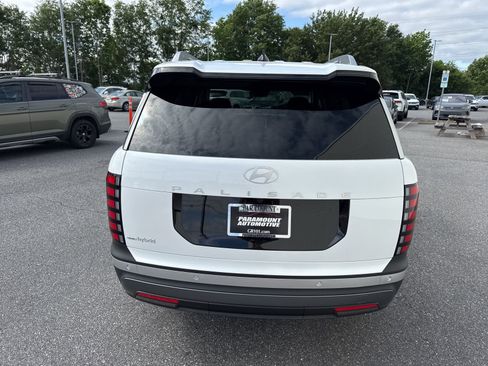 Used 2026 Hyundai Palisade FWD Hybrid image 6