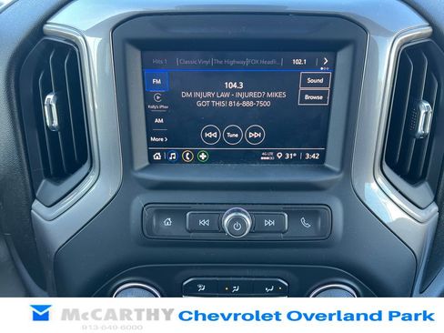 Used 2022 Chevrolet Silverado 1500 Custom image 13