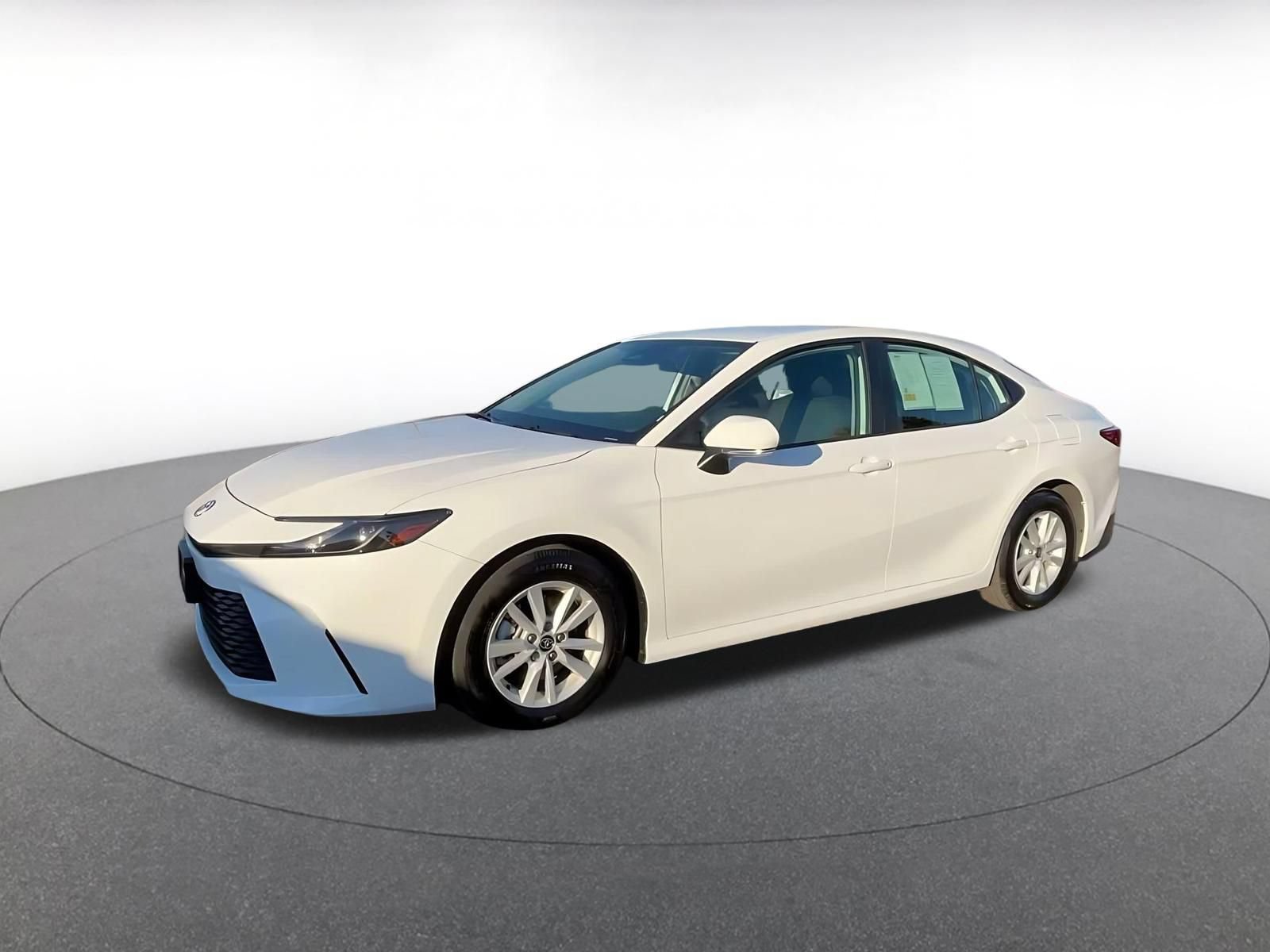 Used 2026 Toyota Camry LE FWD image 7