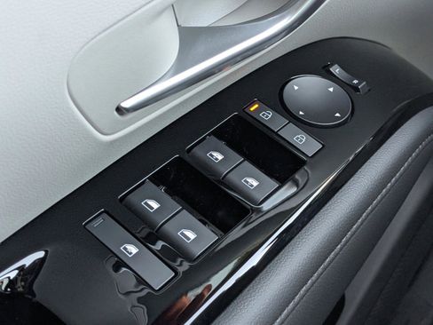 New 2026 Hyundai Tucson Limited image 30