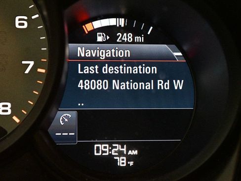 Used 2020 Porsche Macan S AWD/4WD image 46