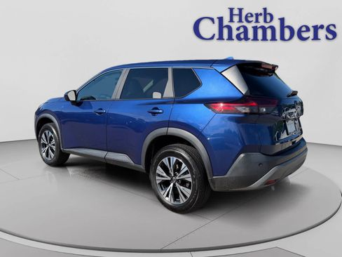 Used 2023 Nissan Rogue SV AWD/4WD image 3