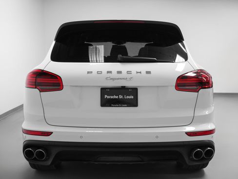 Used 2017 Porsche Cayenne S AWD/4WD image 11