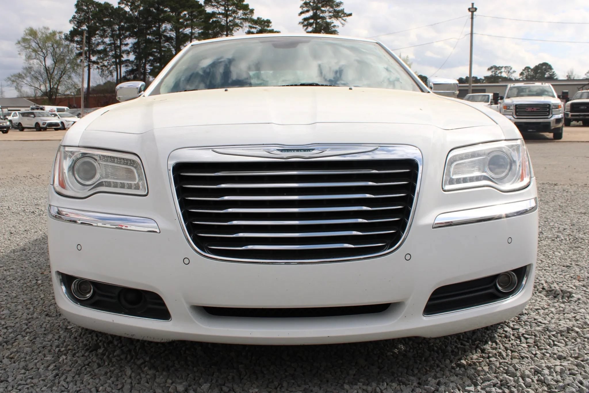 Used 2011 Chrysler 300 Limited w/ Sound Group RWD image 4