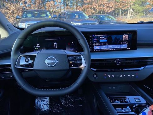 Used 2025 Nissan Murano SL image 5