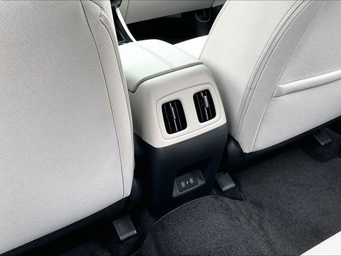 Used 2025 Hyundai Tucson SEL FWD image 33