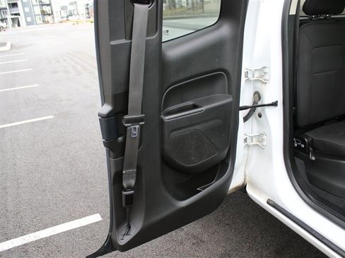 Used 2021 Chevrolet Colorado LT AWD/4WD image 14