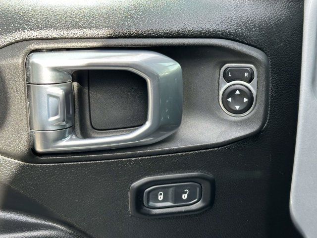 Used 2023 Jeep Wrangler Unlimited Sport AWD/4WD image 15