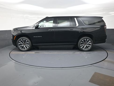 New 2026 Chevrolet Suburban High Country image 6