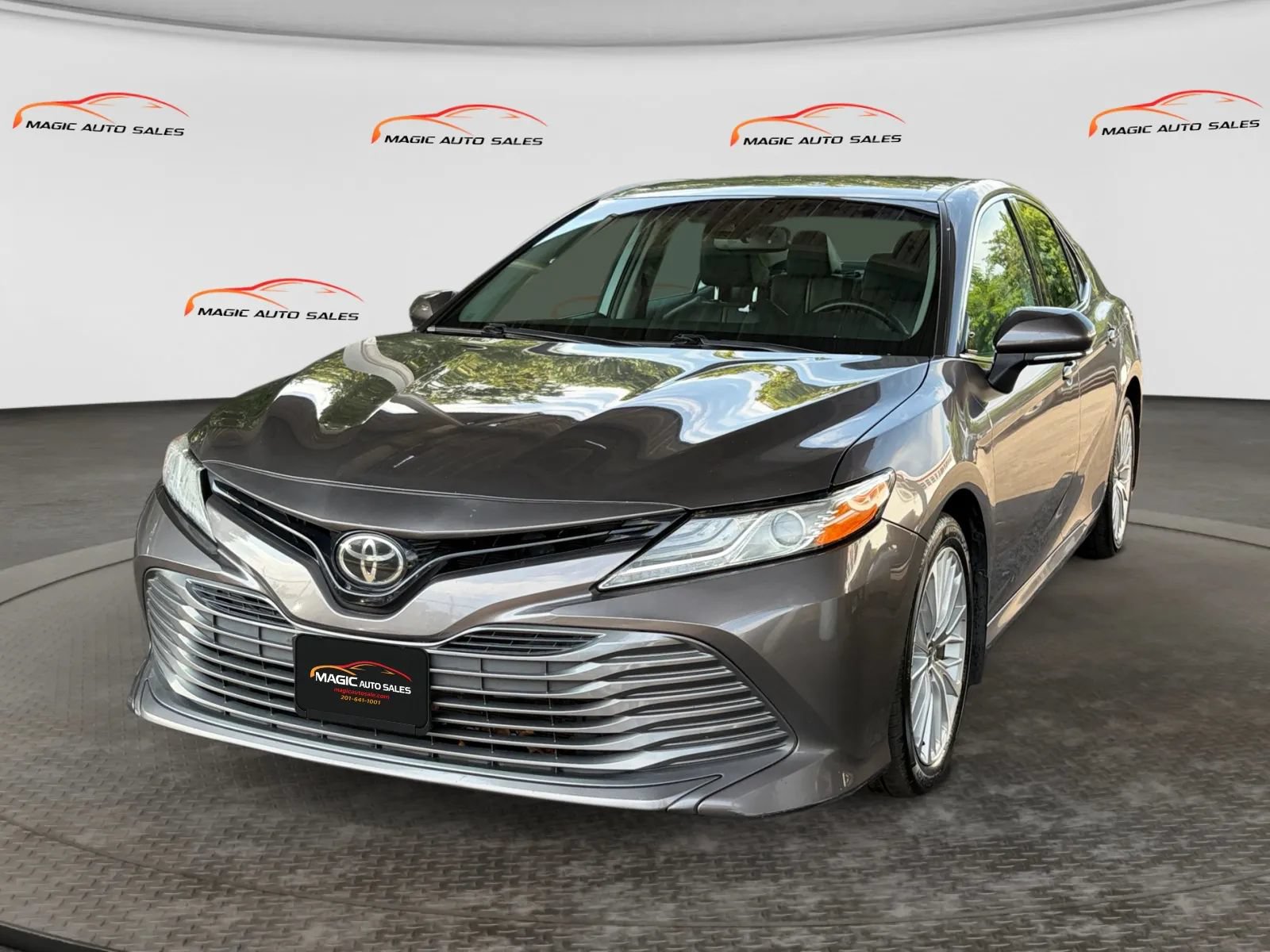 Used 2020 Toyota Camry XLE AWD/4WD image 1