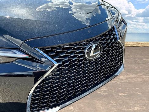 Used 2022 Lexus IS 300 AWD w/ Premium Package image 33