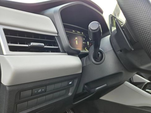 Used 2025 Mitsubishi Outlander SEL FWD image 26