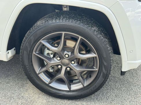 Used 2021 Jeep Grand Cherokee Limited w/ Quick Order Package 28K 80th AWD/4WD image 9