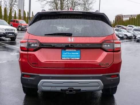 New 2025 Honda Pilot TrailSport image 6