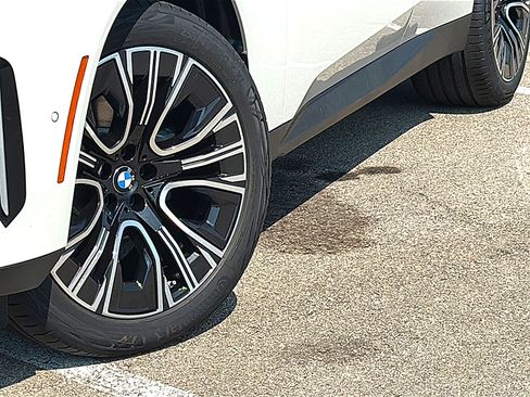 New 2026 BMW X3 xDrive30i w/ Premium Package AWD/4WD image 3