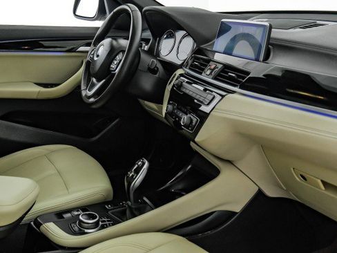 Used 2022 BMW X1 xDrive28i w/ Premium Package image 22