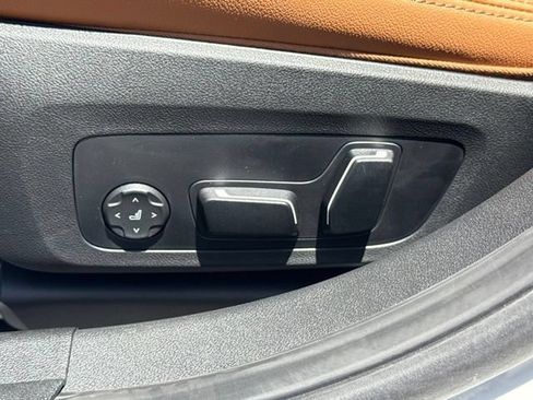 New 2026 BMW 330i Sedan w/ Parking Assistance Package RWD image 18