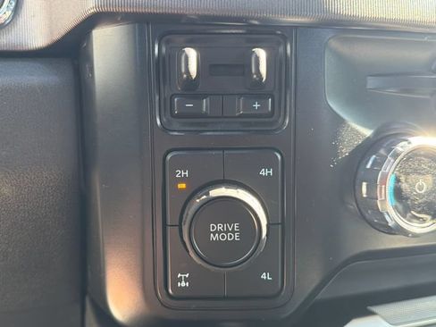 Used 2025 Ford F350 Platinum AWD/4WD image 22