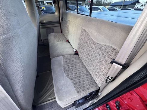 Used 2000 Ford F250 XLT image 41