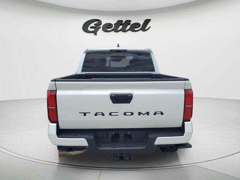 Used 2024 Toyota Tacoma TRD Sport w/ TRD Sport Upgrade Package RWD image 4