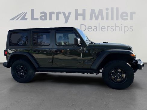 Used 2024 Jeep Wrangler Willys image 9