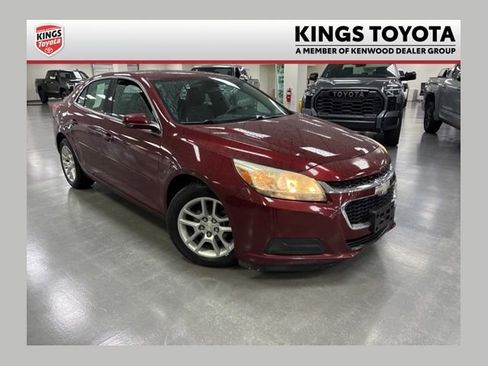 Used 2015 Chevrolet Malibu LT w/ Power Convenience Package FWD image 1