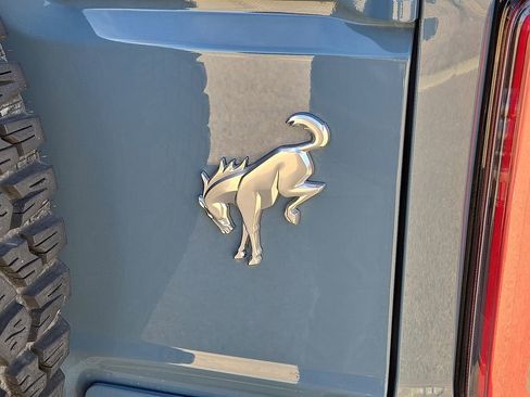 Used 2022 Ford Bronco Badlands w/ Sasquatch Package image 13