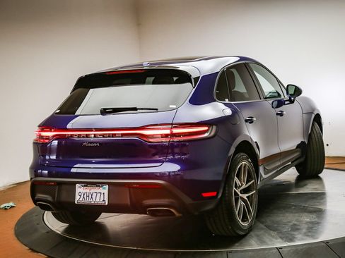 Certified 2026 Porsche Macan AWD/4WD image 8