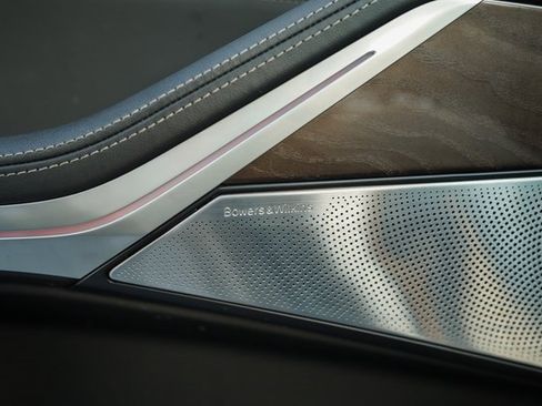 Used 2023 BMW X5 M50i w/ Executive Package image 38