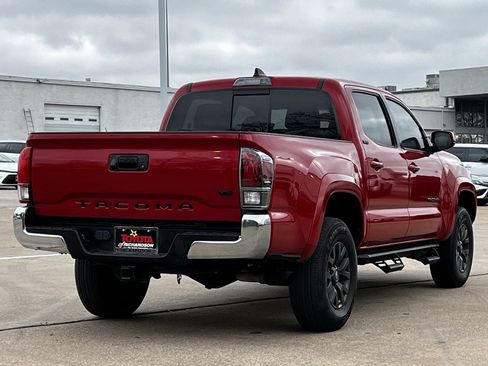 Used 2022 Toyota Tacoma SR5 image 4