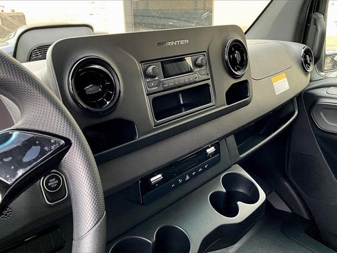 New 2025 Mercedes-Benz Sprinter 3500 image 7