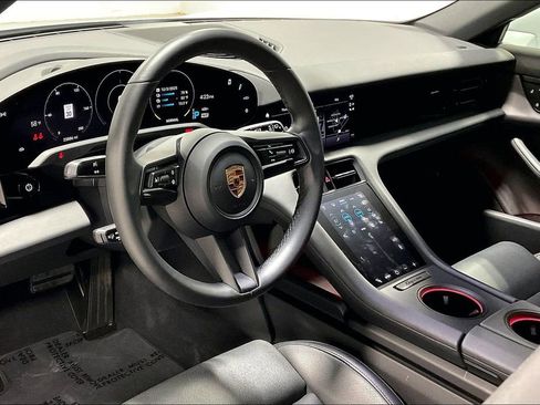 Used 2022 Porsche Taycan 4 Cross Turismo image 16