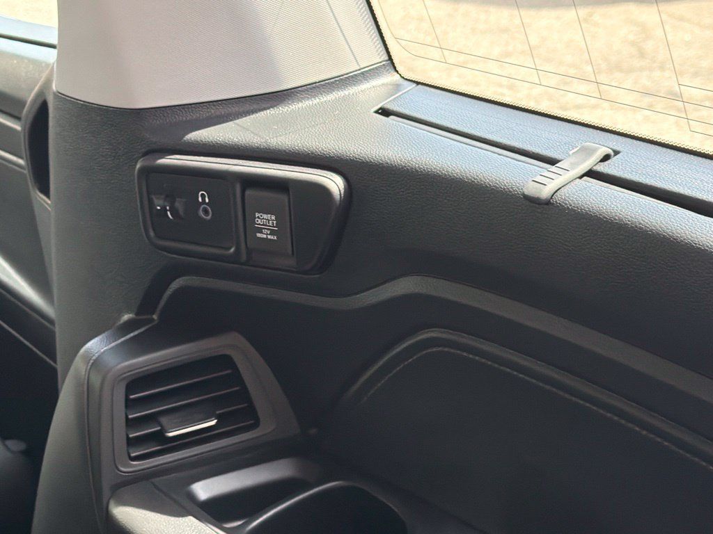 Used 2023 Honda Odyssey Touring image 13