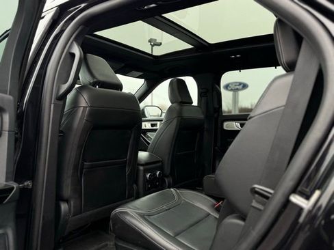 Used 2022 Ford Explorer ST w/ Equipment Group 401A image 16